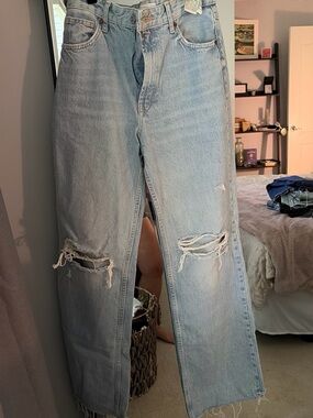 Zara Light Blue Distressed Straight-Leg Jeans